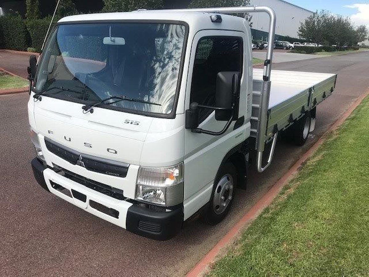 Mitsubishi fuso canter 2020