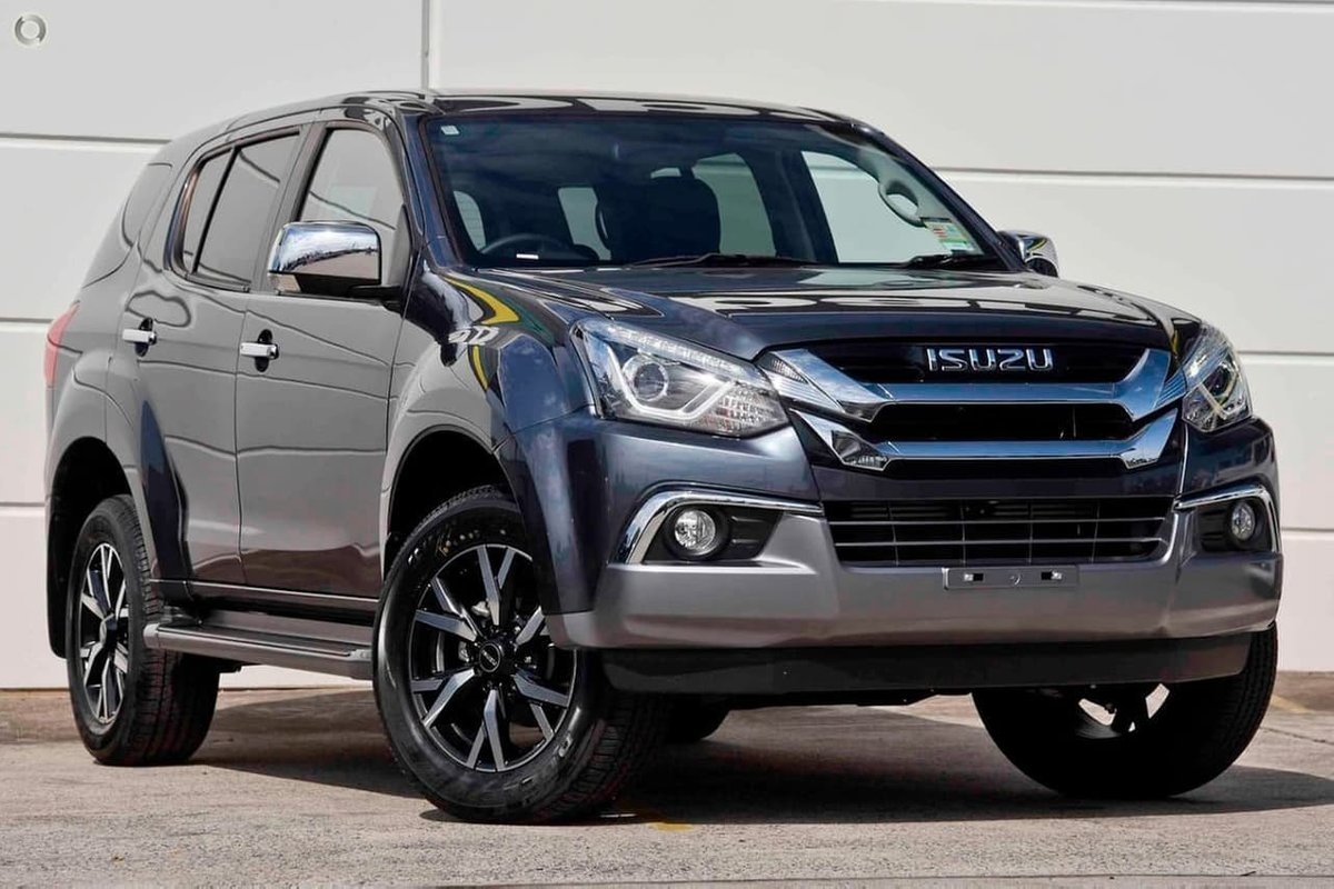 2020 Isuzu MU-X Photos 2020 Isuzu MU-X Photos