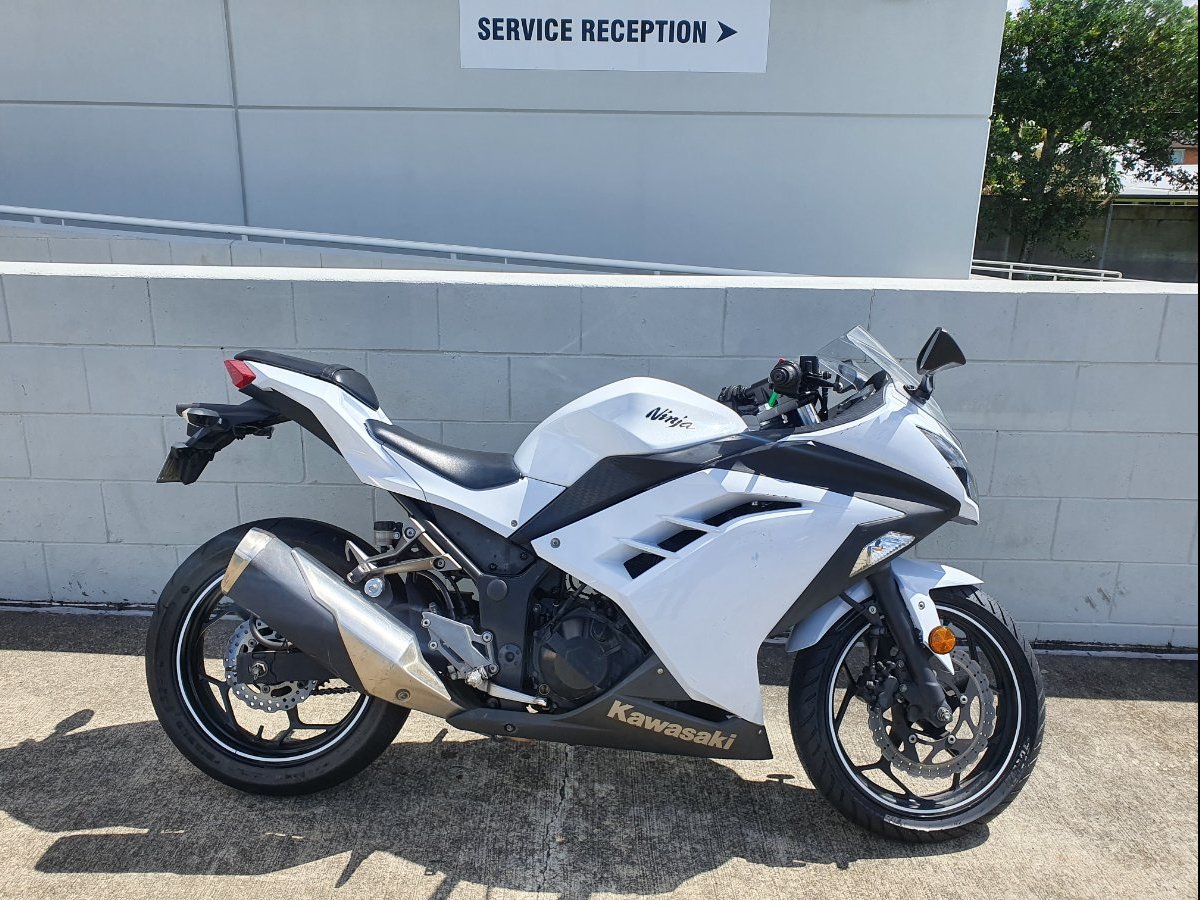2013 Kawasaki Ninja 300 For Sale in Maroochydore at TeamMoto Sunshine Coast & MCAS, QLD (White