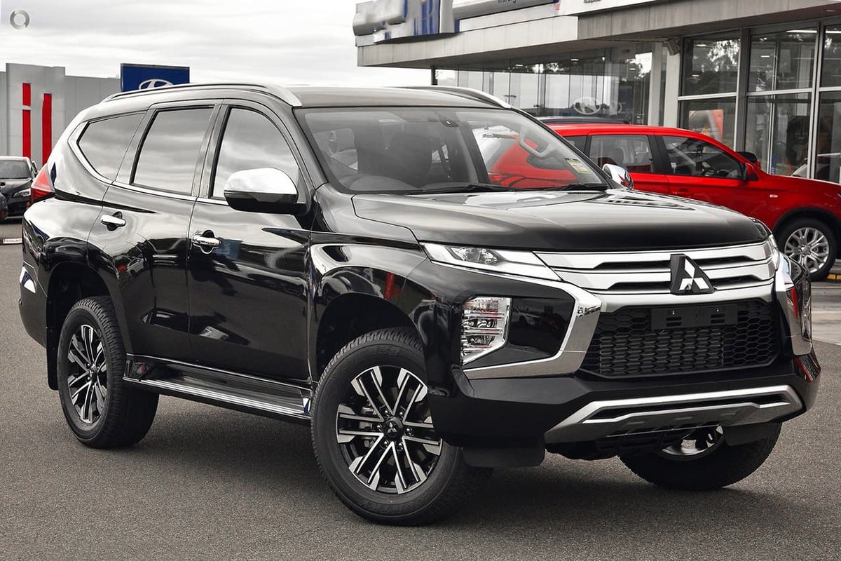 Mitsubishi pajero sport 2021