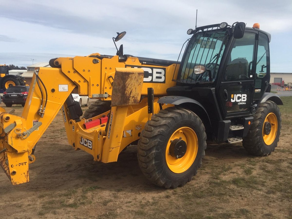 2020 JCB 540-180 YELLOW