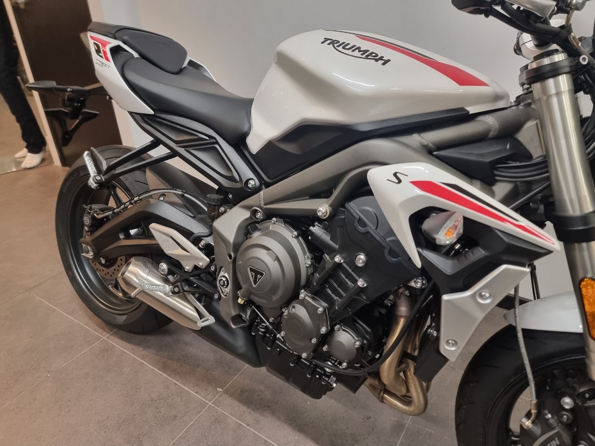 2022 Triumph Street Triple S 660 Lams For Sale in Springwood Brisbane at TeamMoto Triumph