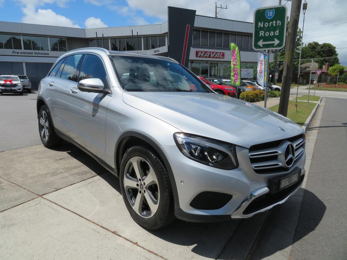 MERCEDES GLC CLASS X253 2019 Mopf Iridium Silver Spark B66960557 1/43 Benz Resin