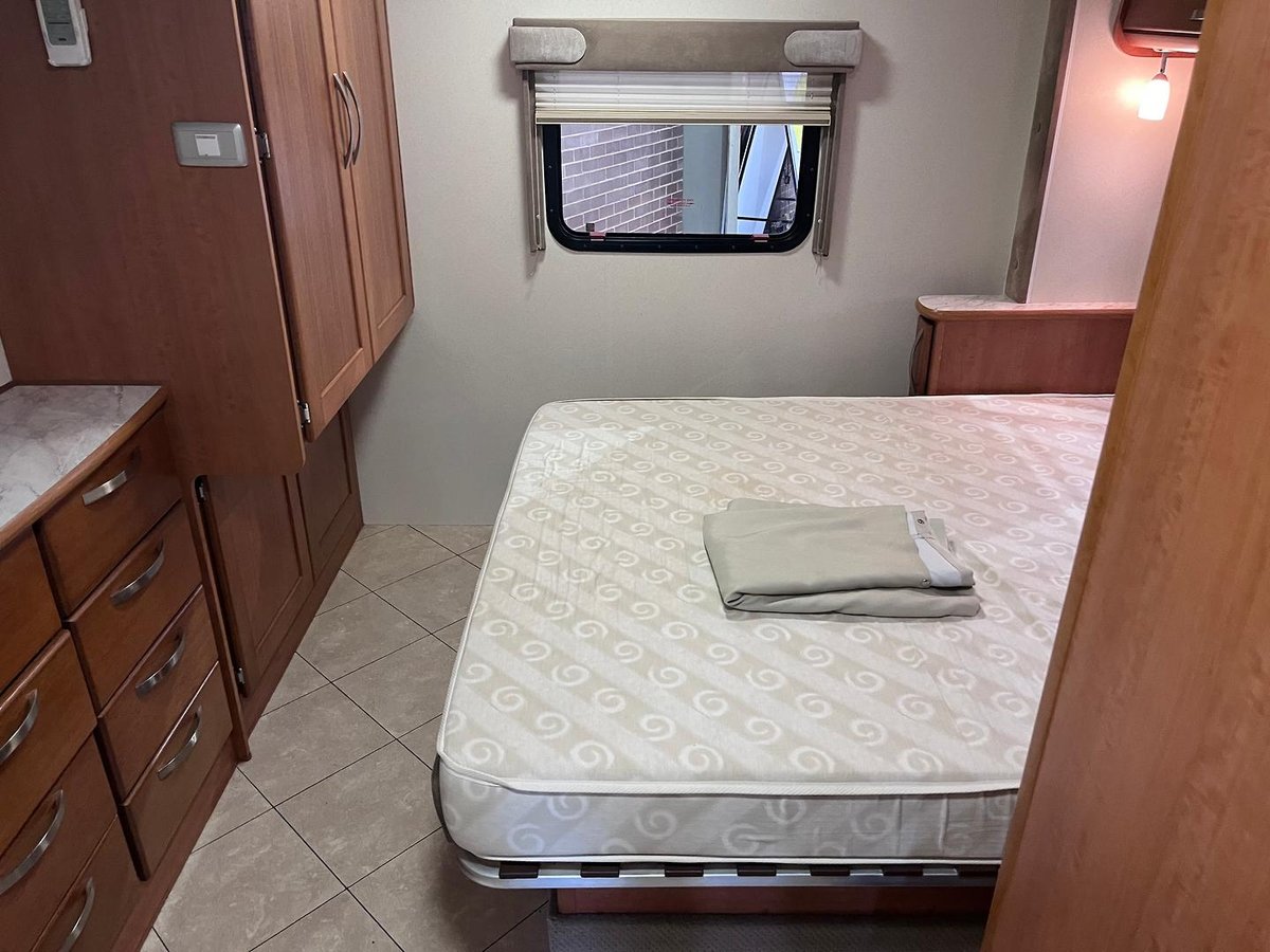 2012 Winnebago Longreach For Sale in Campbellfield Roberts RV World