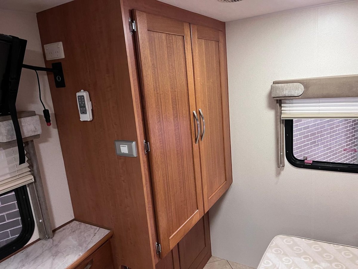 2012 Winnebago Longreach For Sale in Campbellfield Roberts RV World