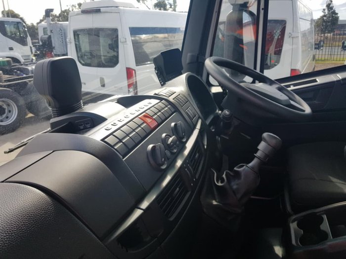 2020 IVECO ML160 E6 PANTECH & TAILGATE LOADER null null White