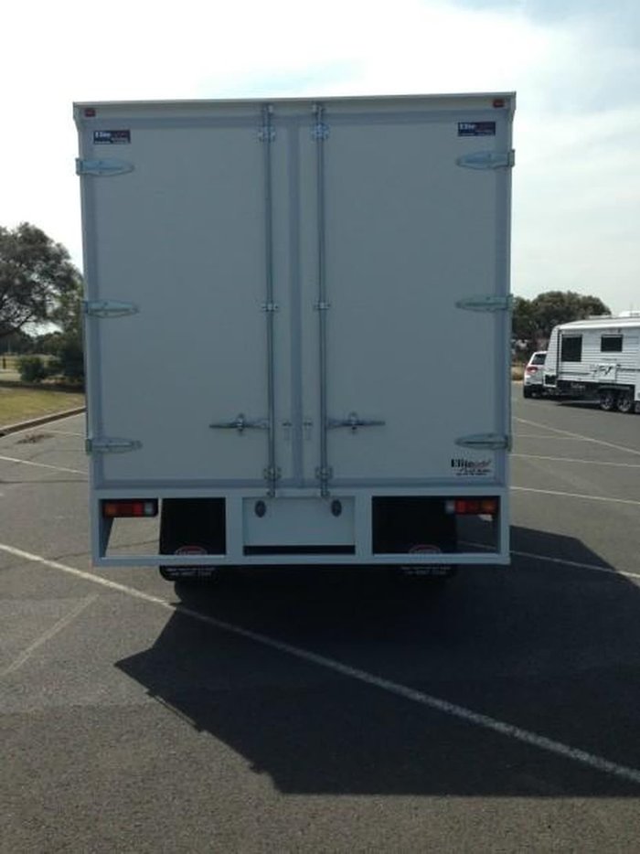 2020 FUSO CANTER 815 WIDE null null White