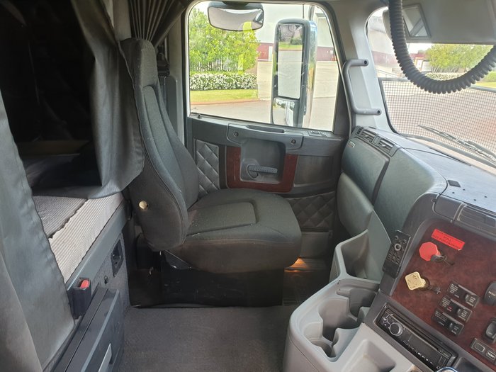 2013 Freightliner Argosy PRIMEMOVER WHITE