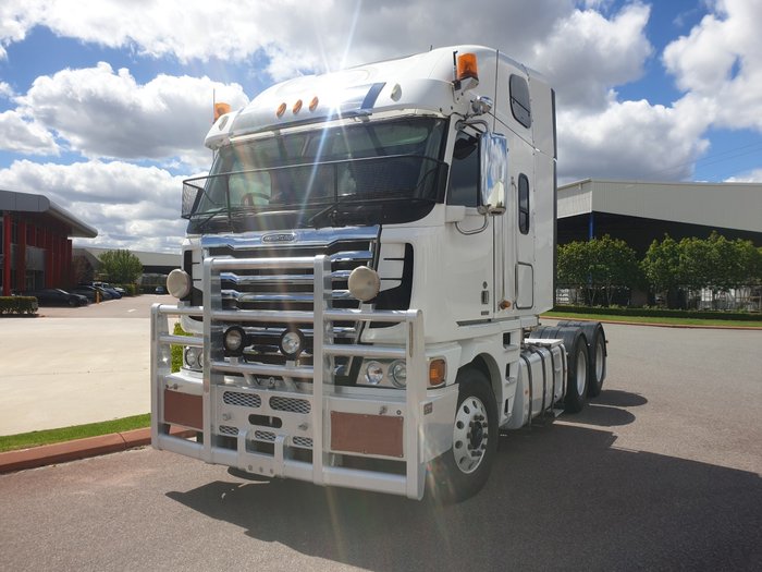 2013 Freightliner Argosy PRIMEMOVER WHITE