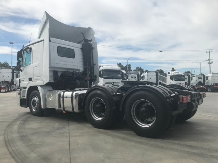 2012 Mercedes Benz 2648 LOW ROOF SLEEPER WHITE
