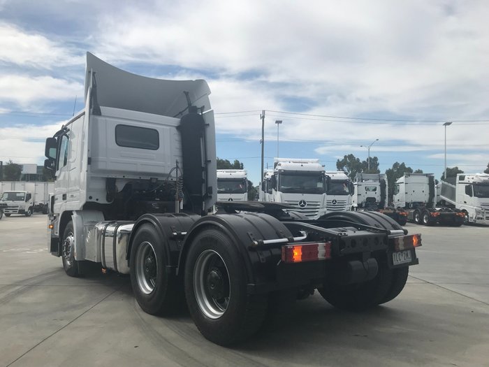 2012 Mercedes Benz 2648 LOW ROOF SLEEPER WHITE