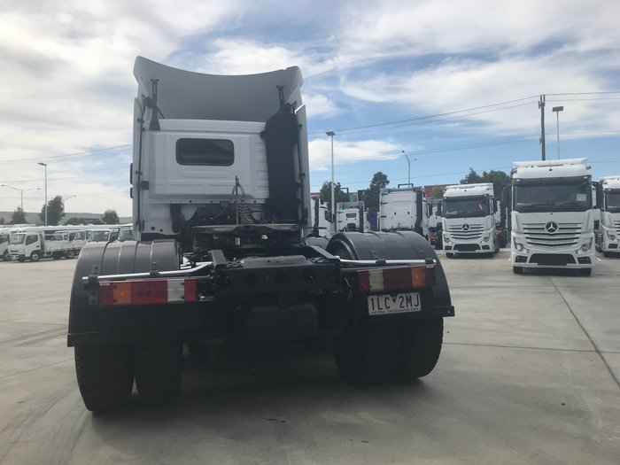 2012 Mercedes Benz 2648 LOW ROOF SLEEPER WHITE