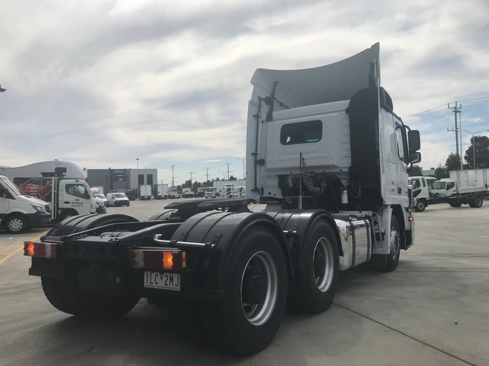 2012 Mercedes Benz 2648 LOW ROOF SLEEPER WHITE