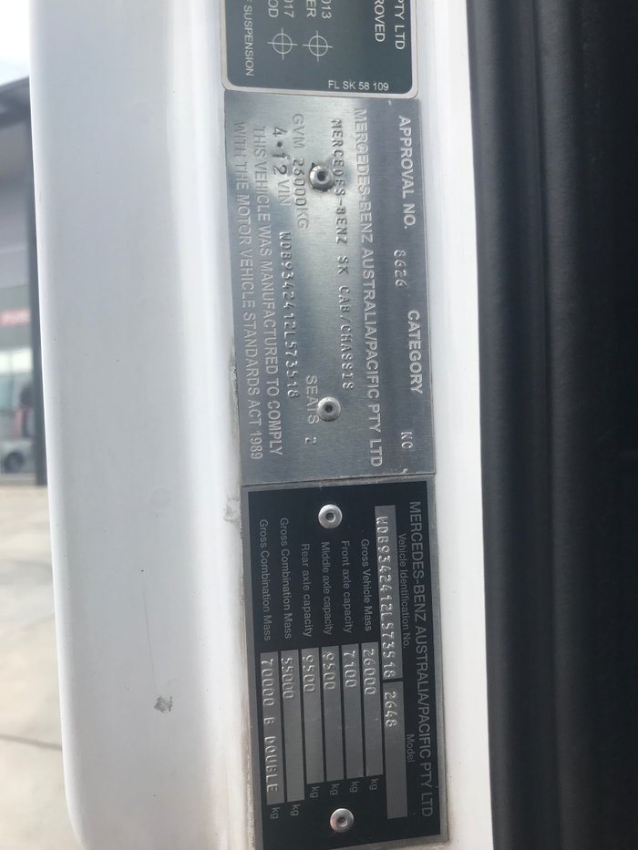 2012 Mercedes Benz 2648 LOW ROOF SLEEPER WHITE