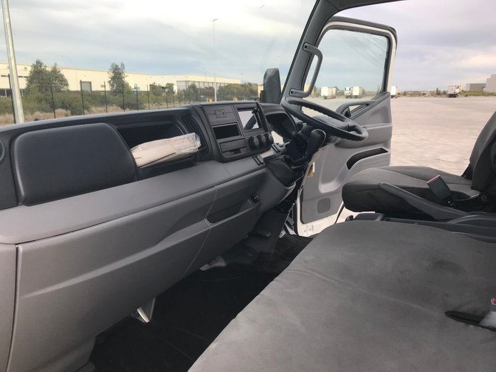 2015 Fuso Canter 918 Wide