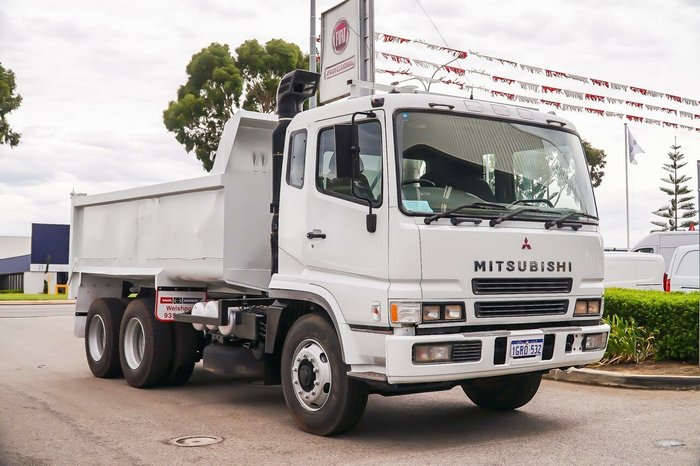 2001 Mitsubishi FV 6X4