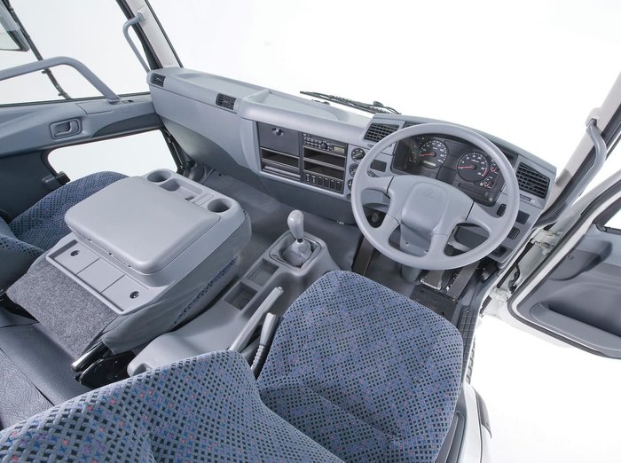 2017 FUSO FIGHTER null null White