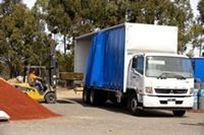 2017 FUSO FIGHTER null null White