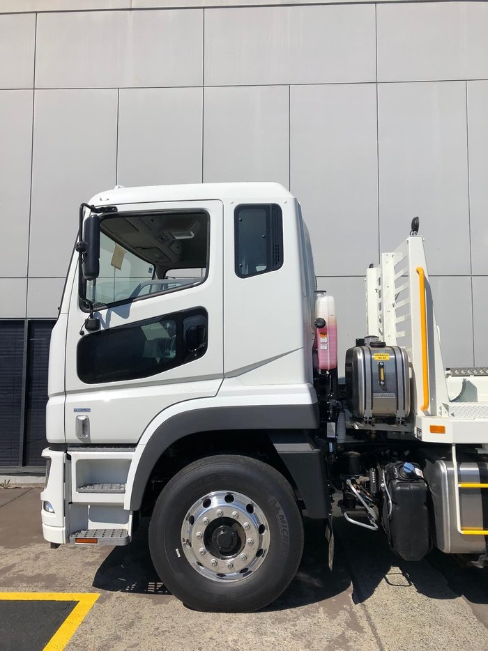 2019 FUSO SHOGUN FV70HK2VFAA null null White