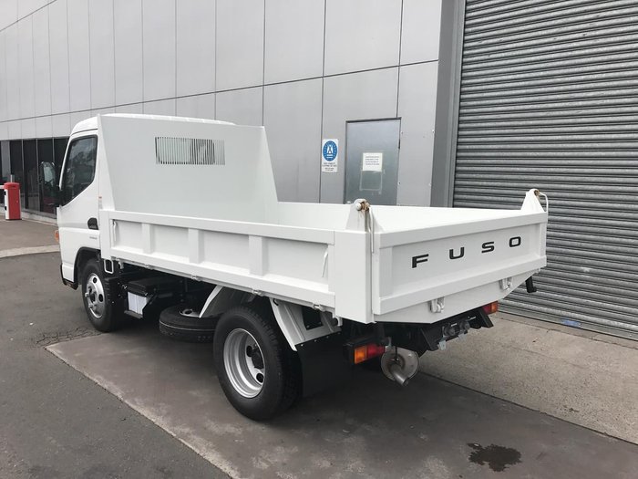 2019 FUSO CANTER 615 FEA61BR3SFAC null null White