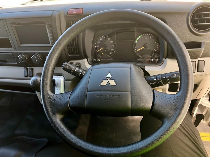 2019 FUSO CANTER 615 FEA61BR3SFAC null null White