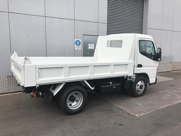 2019 FUSO CANTER 615 FEA61BR3SFAC null null White