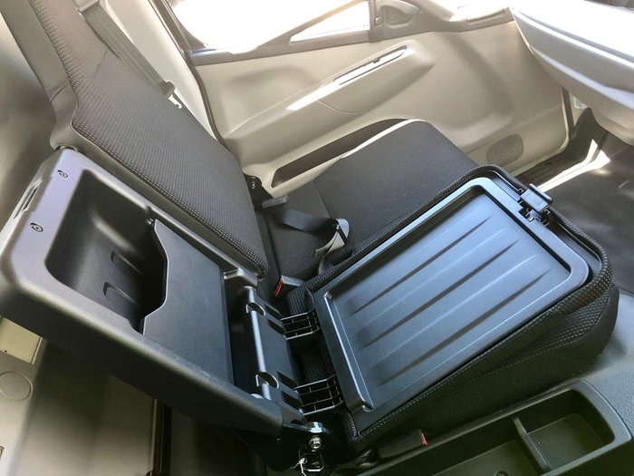 2019 FUSO CANTER 615 FEA61BR3SFAC null null White