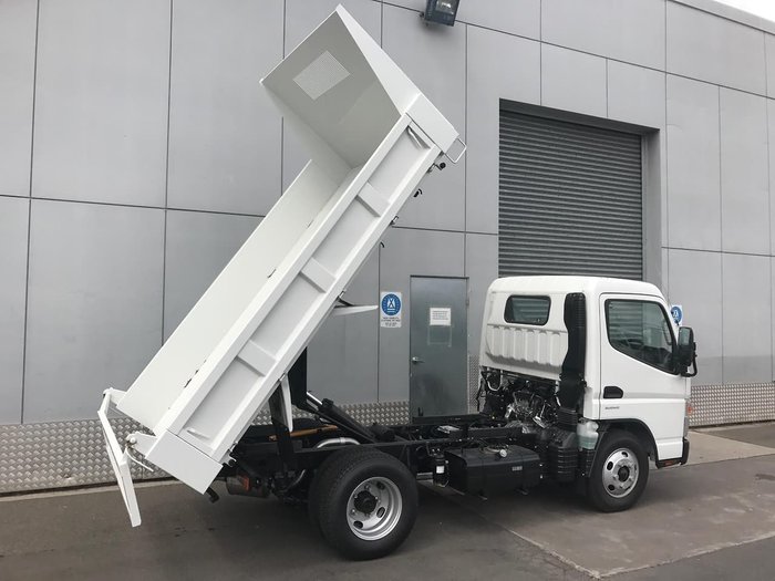 2019 FUSO CANTER 615 FEA61BR3SFAC null null White