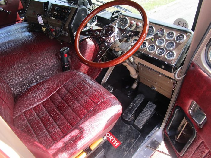 1979 KENWORTH K123 null null RED