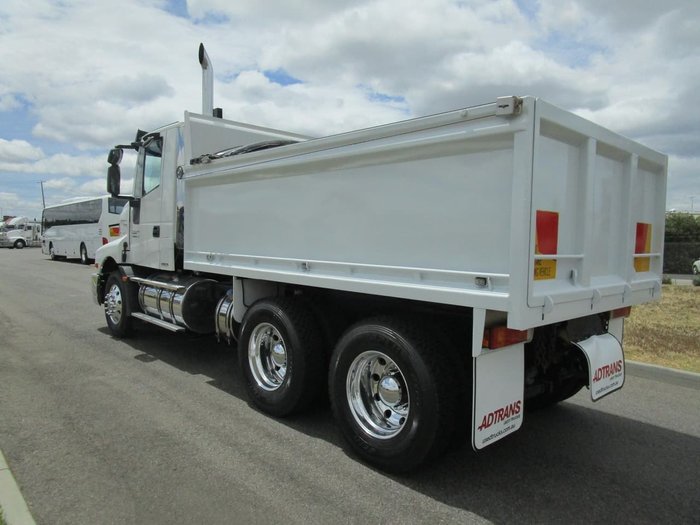 2015 IVECO POWERSTAR 6400 null null WHITE