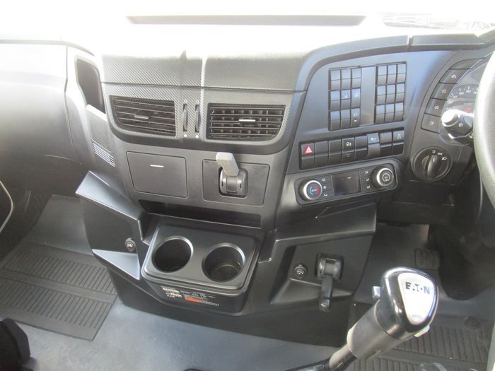 2015 IVECO POWERSTAR 6400 null null WHITE