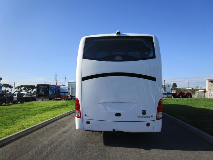 2014 YUTONG 51 SEATER RECLINER SEATS null null WHITE