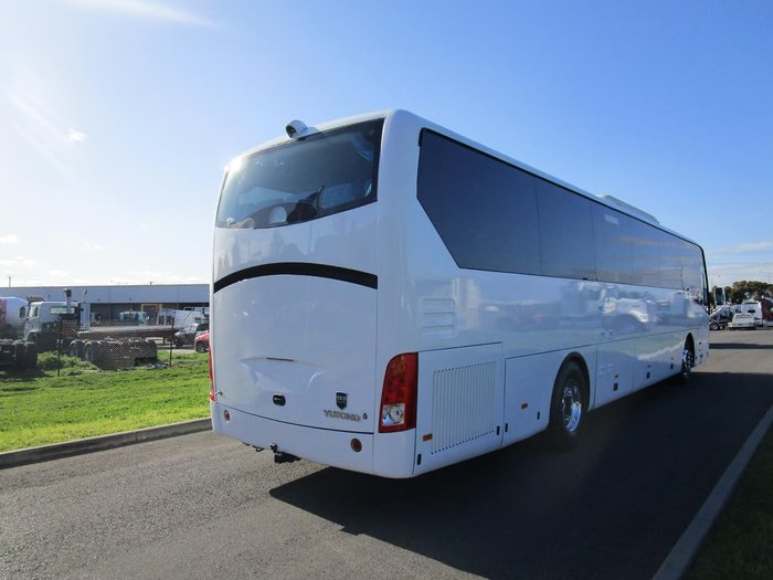 2014 YUTONG 51 SEATER RECLINER SEATS null null WHITE