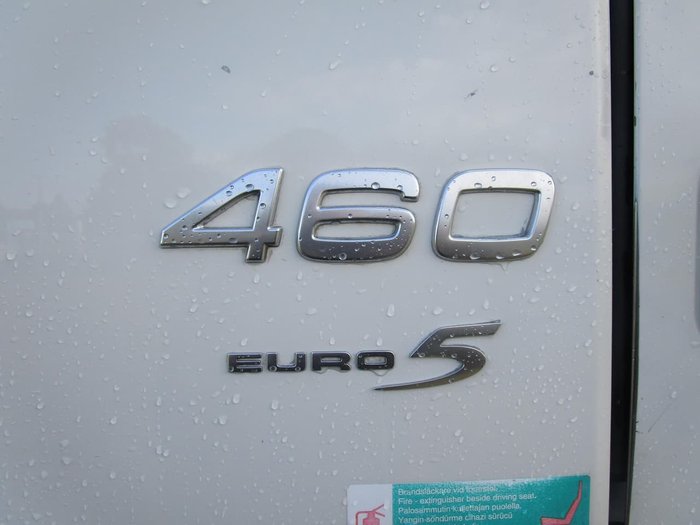 2011 VOLVO FM13 null null WHITE