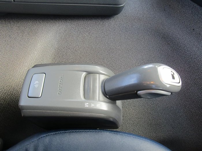 2011 VOLVO FM13 null null WHITE