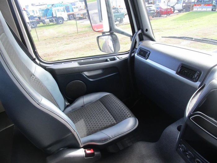 2011 VOLVO FM13 null null WHITE