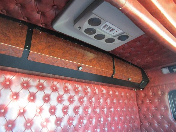 2009 KENWORTH K108 null null WHITE