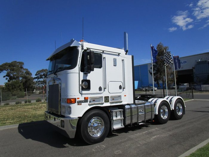 2009 KENWORTH K108 null null WHITE