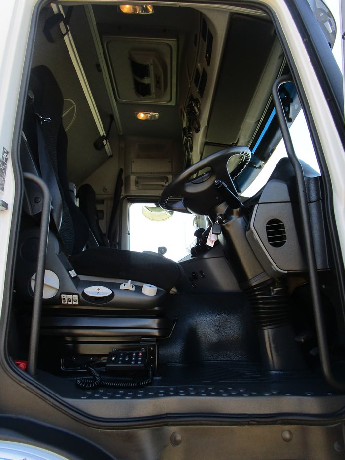 2015 MERCEDES-BENZ ACTROS null null WHITE