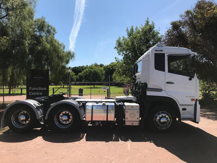 2016 UD GW 26 420 QUON null null White