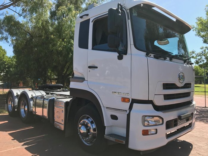 2016 UD GW 26 420 QUON null null White