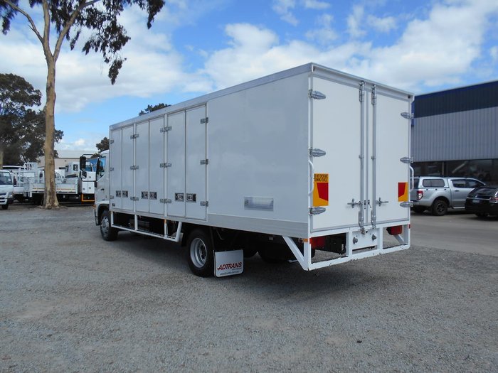 2015 HINO FE 1426 - 500 SERIES null null White