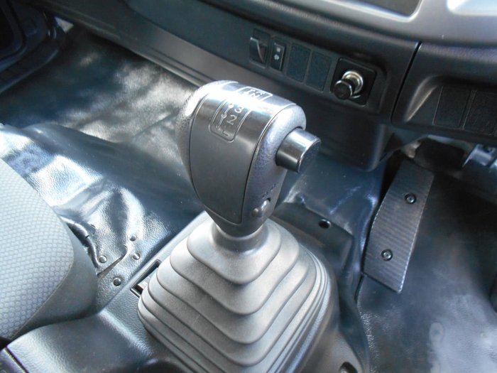 2015 HINO FE 1426 - 500 SERIES null null White