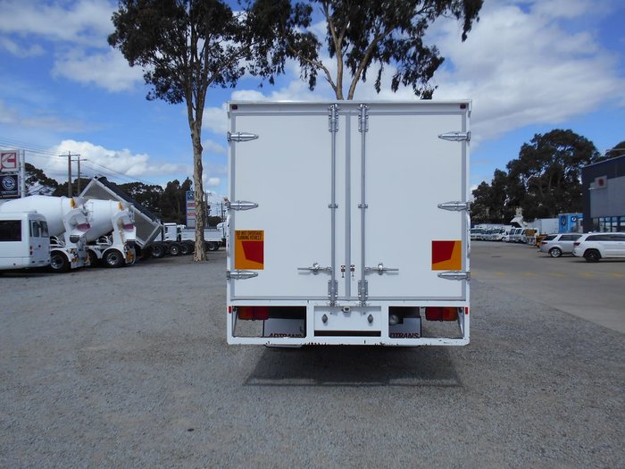2015 HINO FE 1426 - 500 SERIES null null White