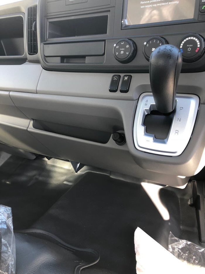 2019 FUSO CANTER 515 null null White