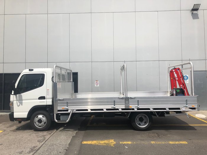 2019 FUSO CANTER 515 null null White