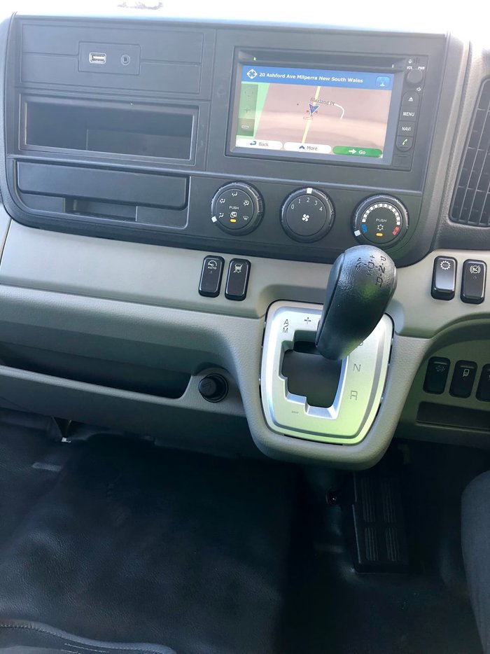 2019 FUSO CANTER 515 null null White