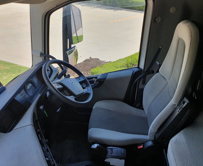 2015 Volvo FH540 GLOBETROTTER WHITE