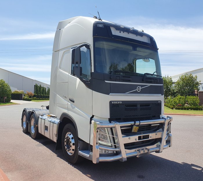2015 Volvo FH540 GLOBETROTTER WHITE