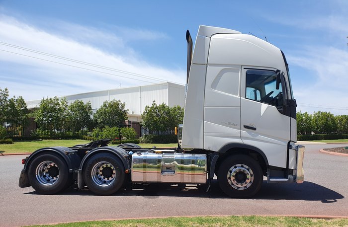 2015 Volvo FH540 GLOBETROTTER WHITE